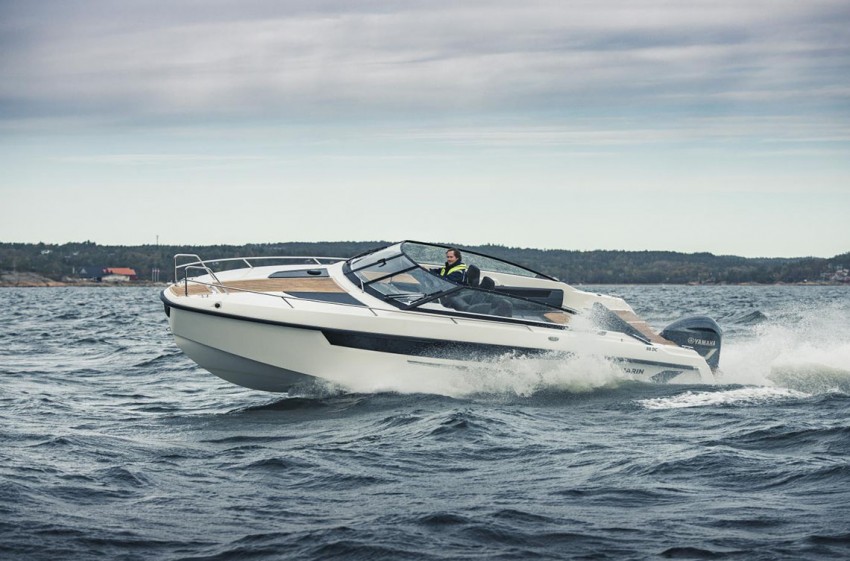 Катер Yamarin 88 DC Premium